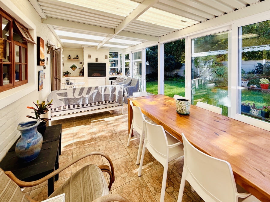 3 Bedroom Property for Sale in Sandbaai Western Cape